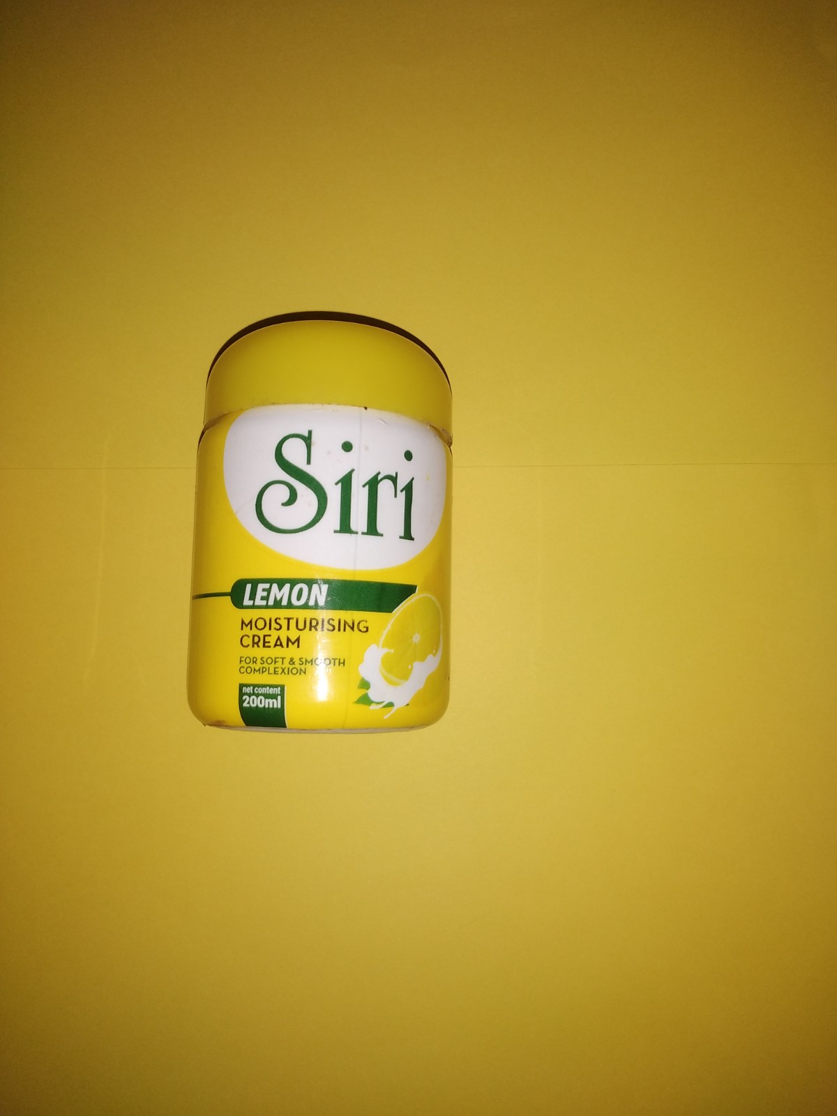 Siri - lemon moisturing creme